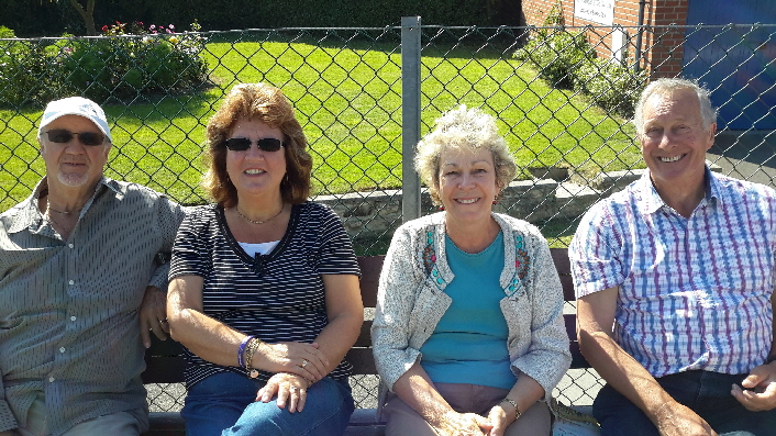 Isn't it lovely in the sunshine folks. Is it a Crush on the bench?